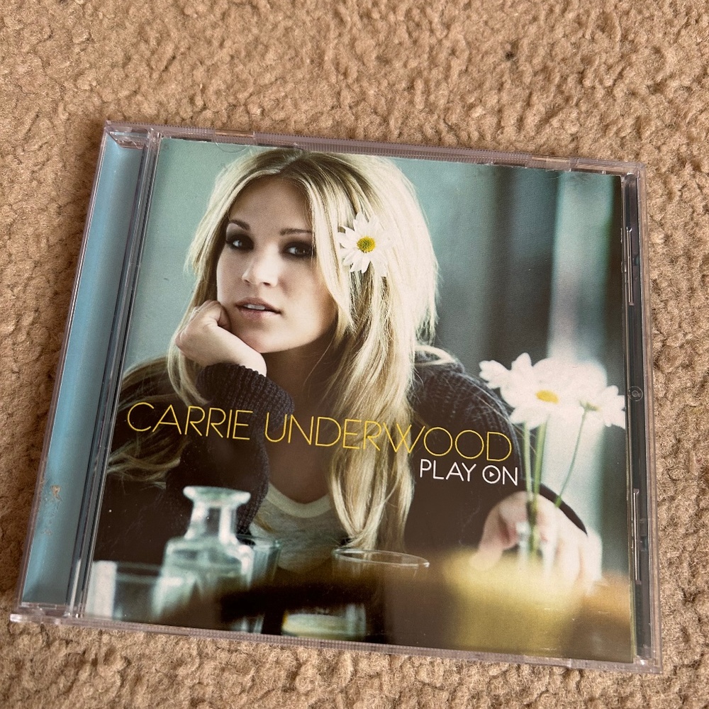 Carrie Underwood Play On CD